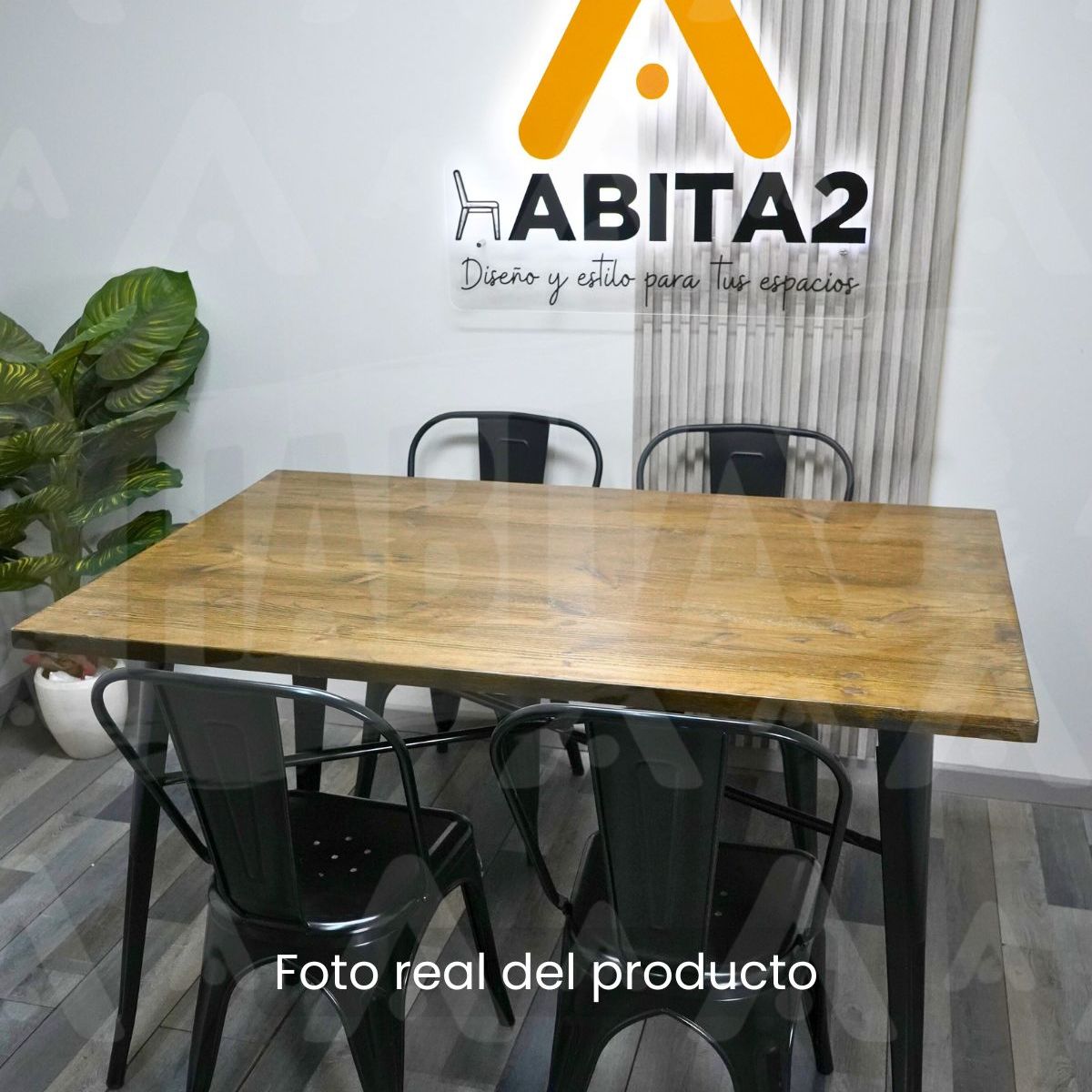 HABITA2 CHILE - COMEDOR TOLIX RECTANGULAR CUBIERTA DE MADERA 140X90 - 4 PUESTO NEGRO…