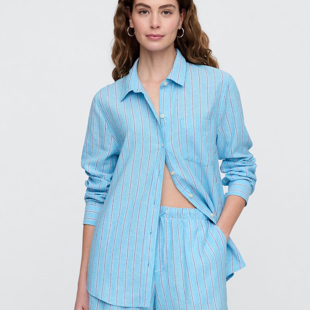 GAP - Blusa Mujer Lino Manga Larga V25 Celeste Gap