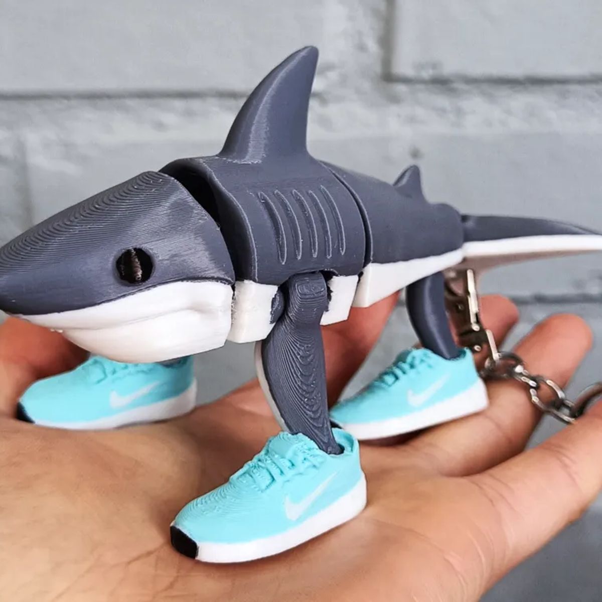 GENERICO - Juguete y Llavero Tralalero Tralala Italian Brainrot