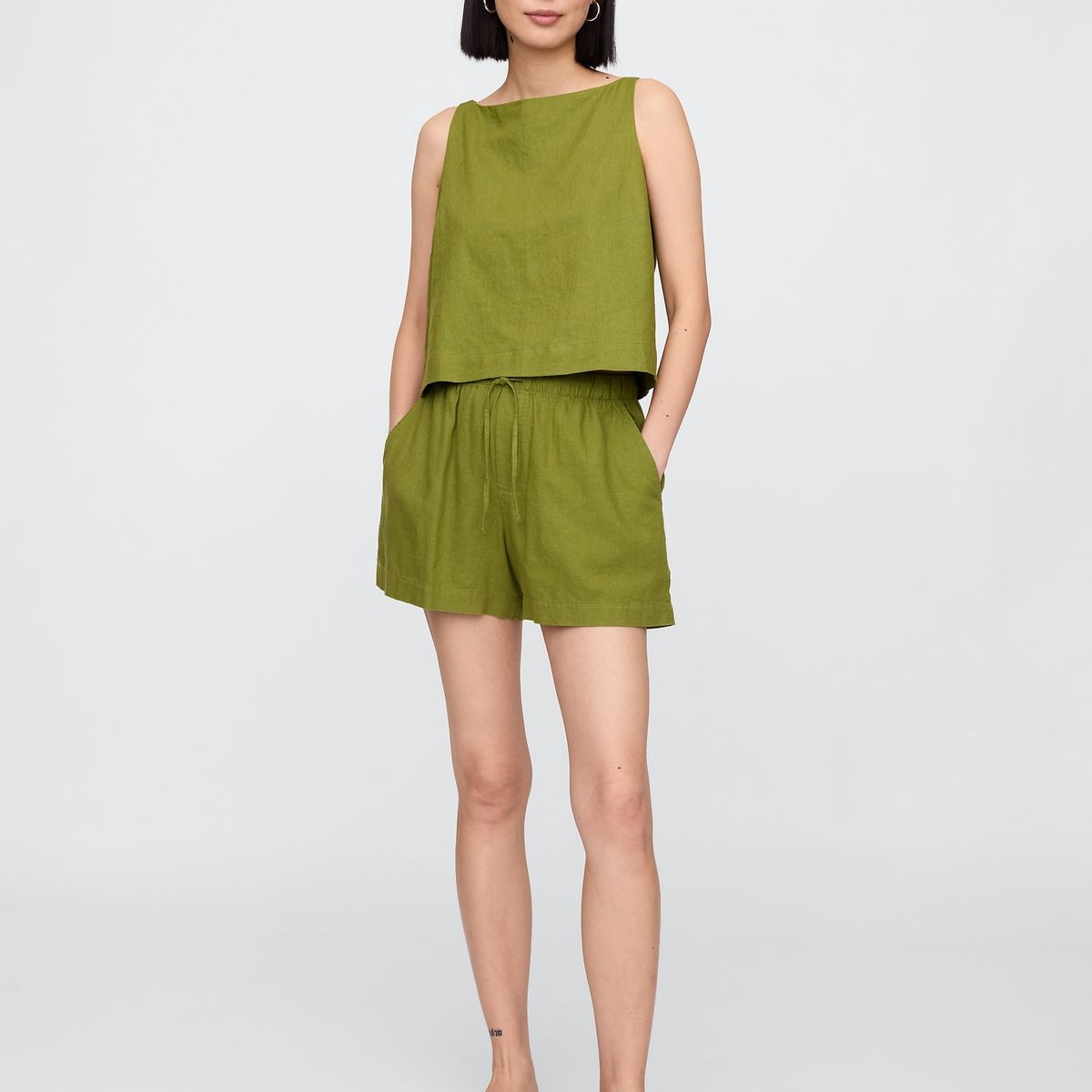 GAP - Short Mujer 4" Lino Verde Gap
