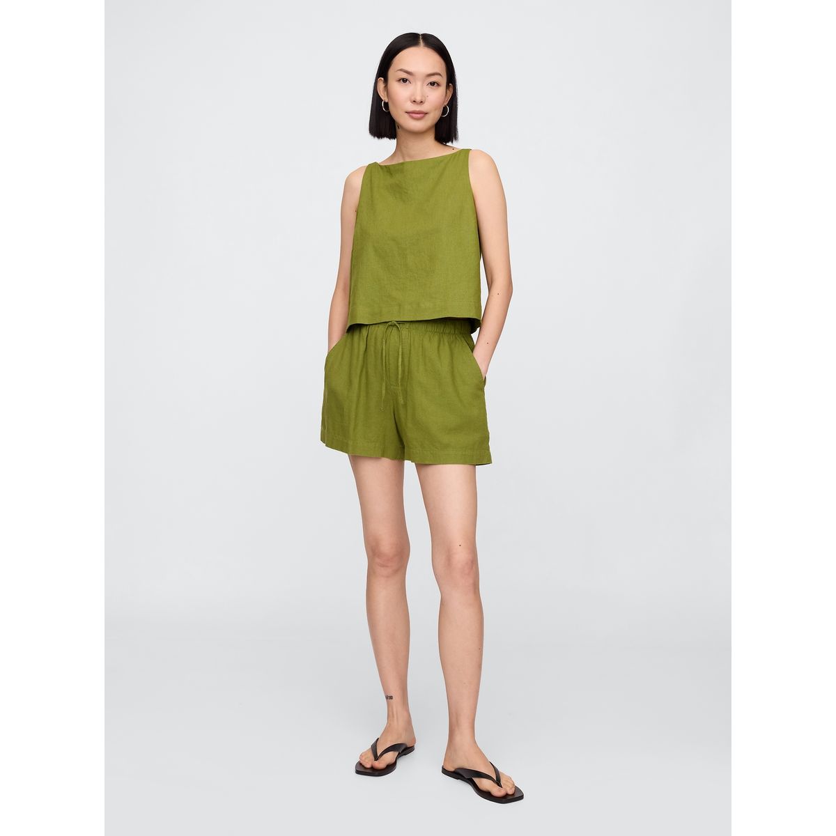 GAP - Short Mujer 4" Lino Verde Gap