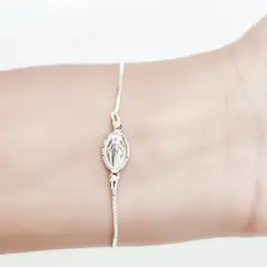 ANDREA COGGIOLA JOYAS - Pulsera Medalla Virgen De Los Rayos Borde Plata Fina 925