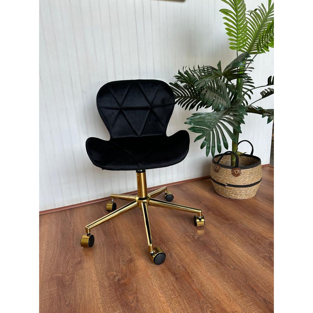 GENERICO - Silla Mariposa con ruedas de escritoio velvet gold Negra