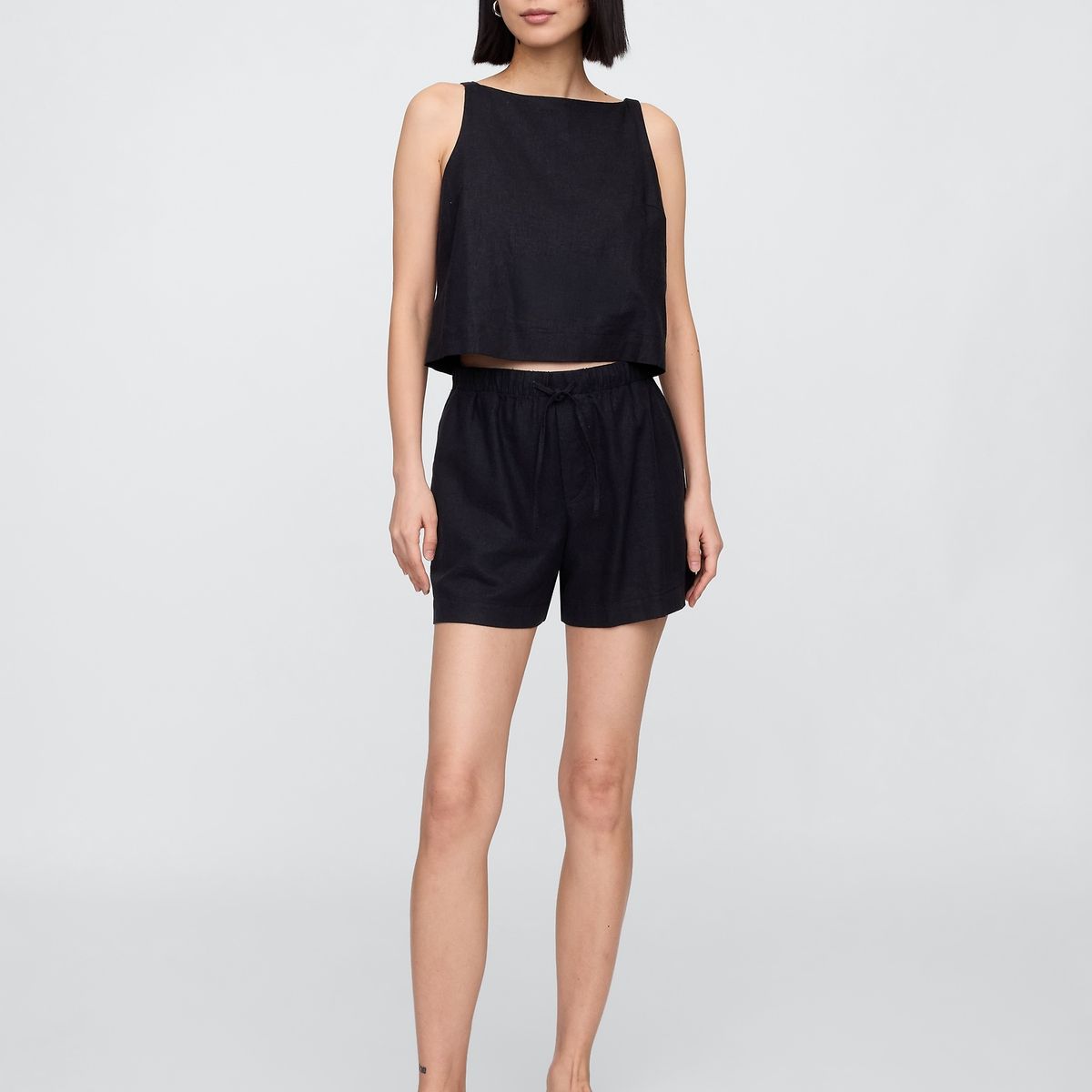 GAP - Short Mujer 4" Lino Negro Gap