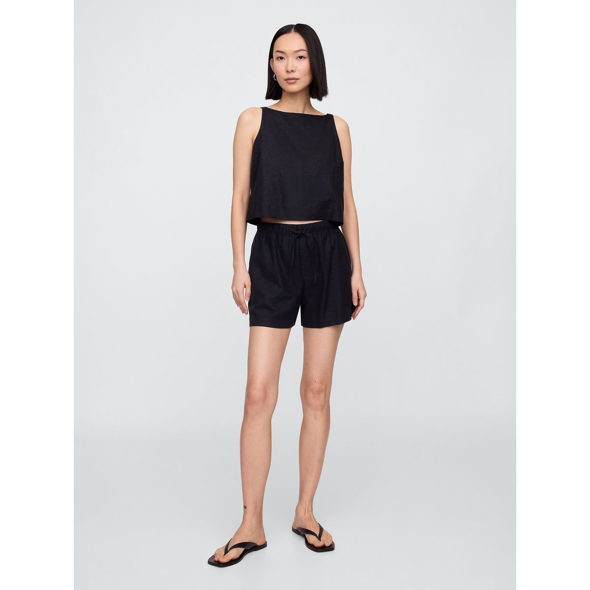 GAP - Short Mujer 4" Lino Negro Gap