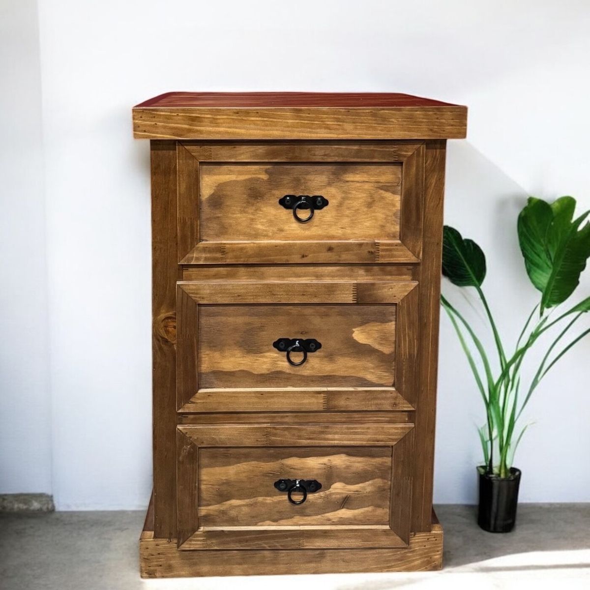 MUEBLES DE MADERA - Velador 3 cajones de madera lacado (rieles telescopicos)  MGR MUEBLES