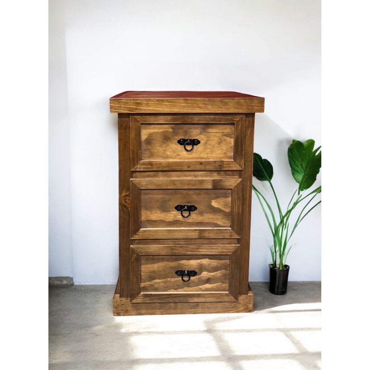 MUEBLES DE MADERA - Velador 3 cajones de madera lacado (rieles telescopicos)  MGR MUEBLES