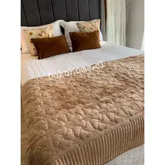 DEKOHOME - Piecera cama Plush Camel