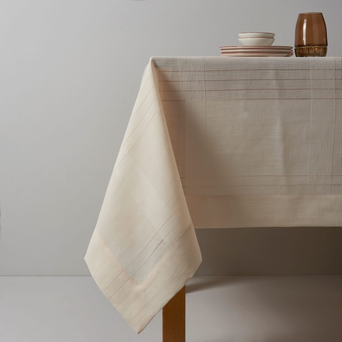 Mantel Rectangular Antimanchas Beige 160x220 cm, marca MROTTO - Foto Principal