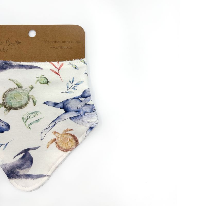 LITTLE BEE - Babero tipo Bandana 100% algodón pima modelo Turtles