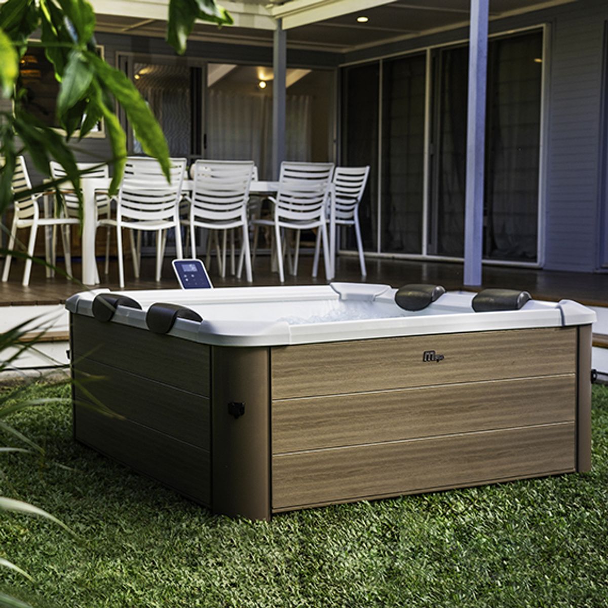 MSPA - Hot Tub Rígido Oslo Amber WiFi Para 6 Personas MSpa