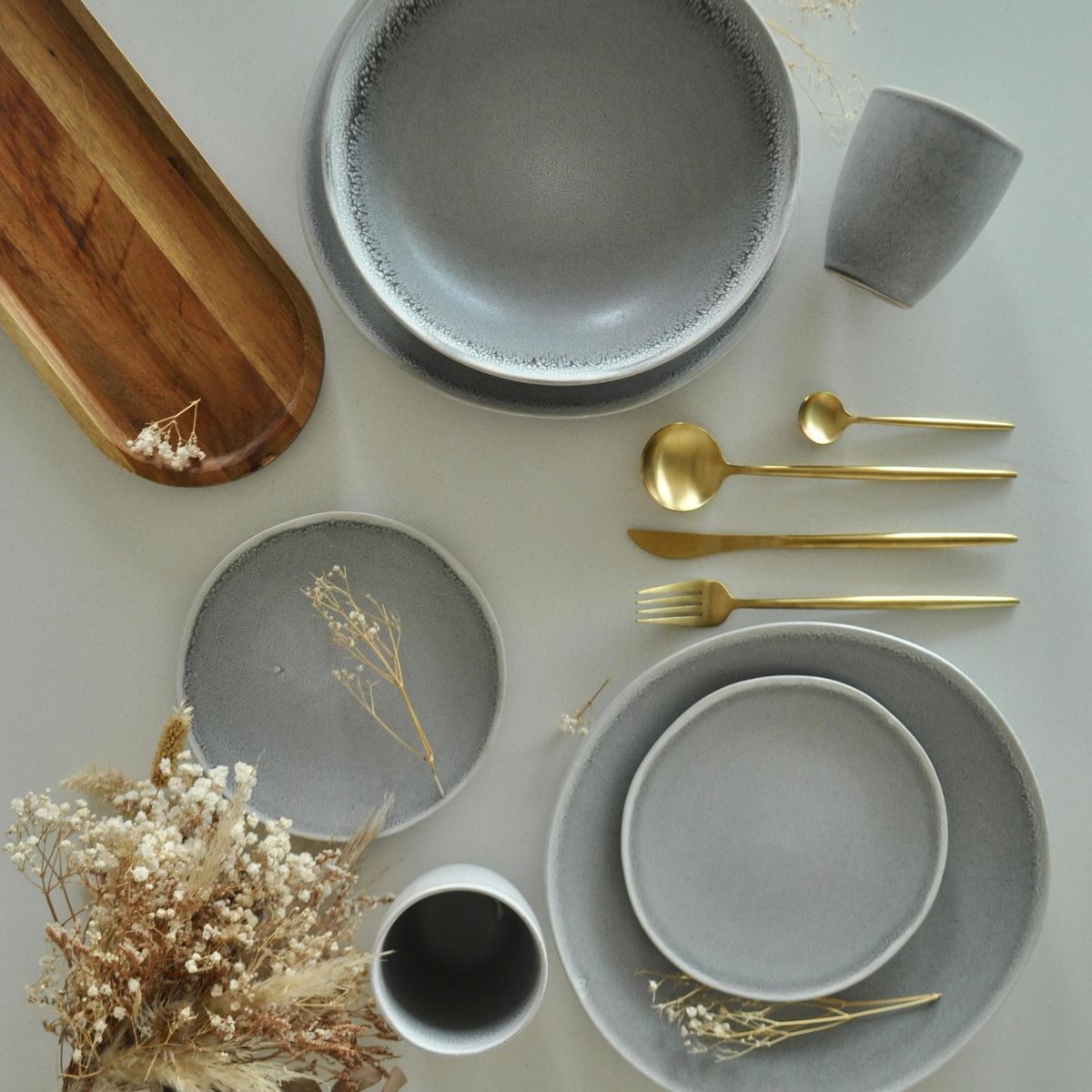 DECO EXPRESS - Juego De Vajilla 16 piezas Loza Cerámica Skadar