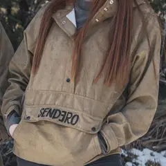 SENDERO - Cortaviento muzgo gamuza