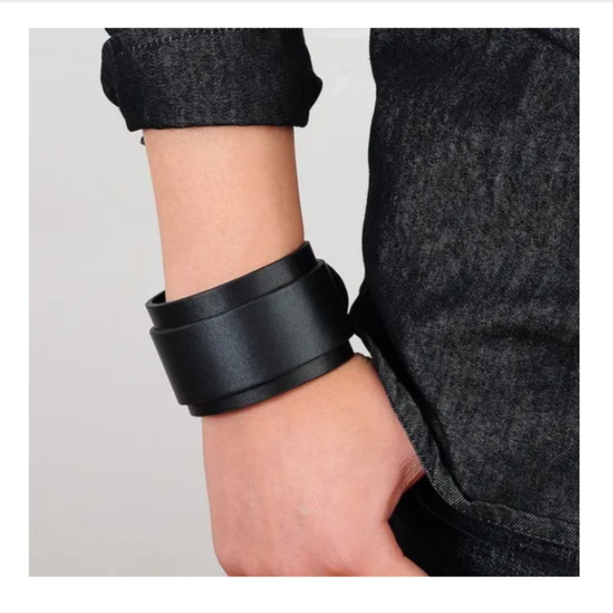 GENERICO - Pulsera De Cuero Negro Punk Rock Hombre Mujer Moda Royal Madriz