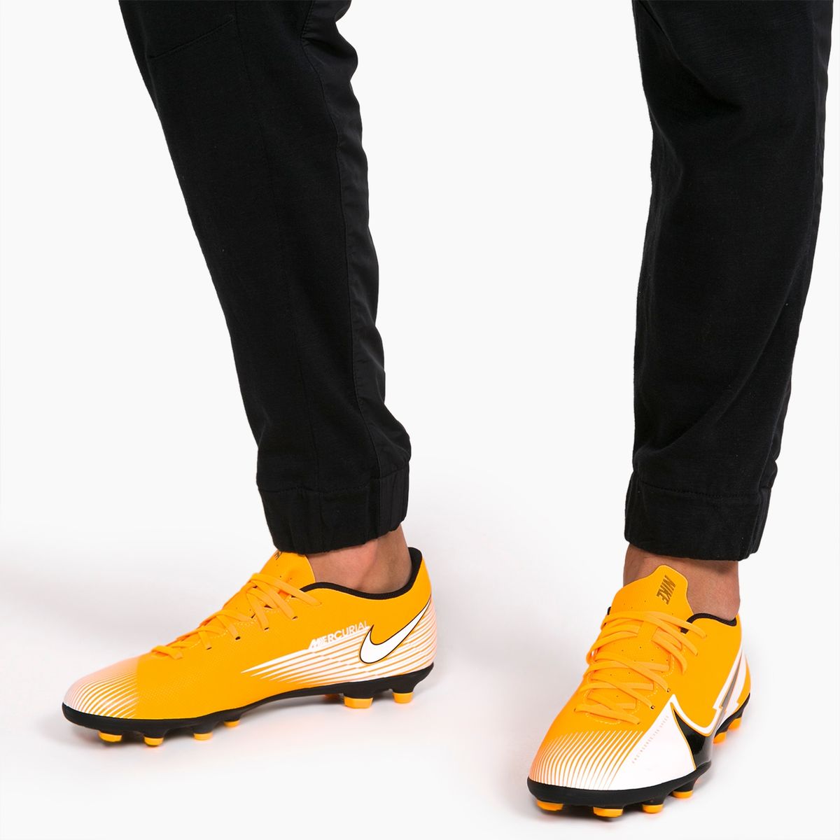 NIKE - Mercurial Vapor 13 Club Mg Zapatilla Fútbol Hombre