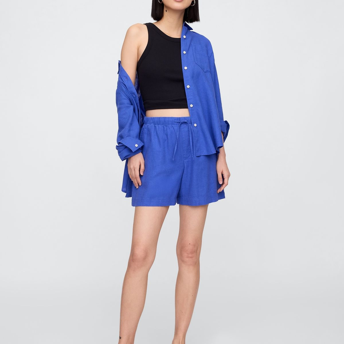 GAP - Short Mujer 4" Lino Azul Gap