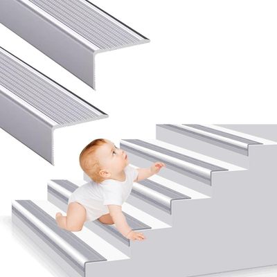 Imagen 2 del producto Tira Antideslizante de Aluminio de 2 Metros para Escaleras