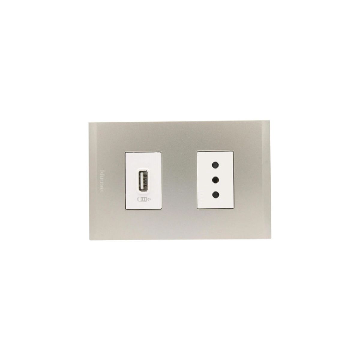 BTICINO - Cargador Usb A + Enchufe 10a Perla Blanc0 Bticino Nóbile AF2270USBEBNA