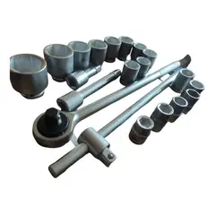 GENERICO - Juego de Dados Chicharra 21 Piezas en Caja Metálica