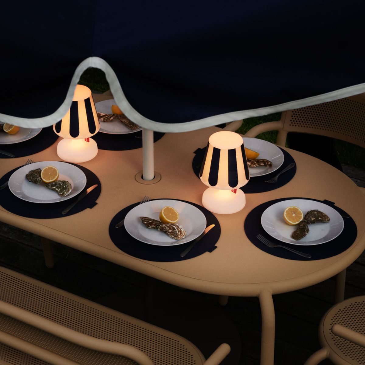 FATBOY - Set de 2 Individuales Place-we-Met - Azul Oscuro.