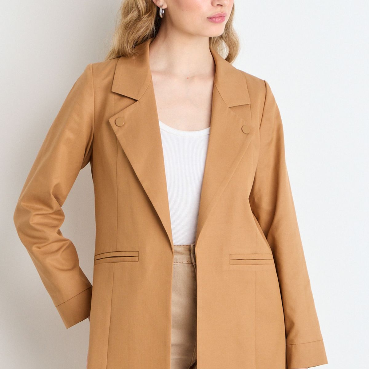 IO - Tapado Abierto Mujer Café IO