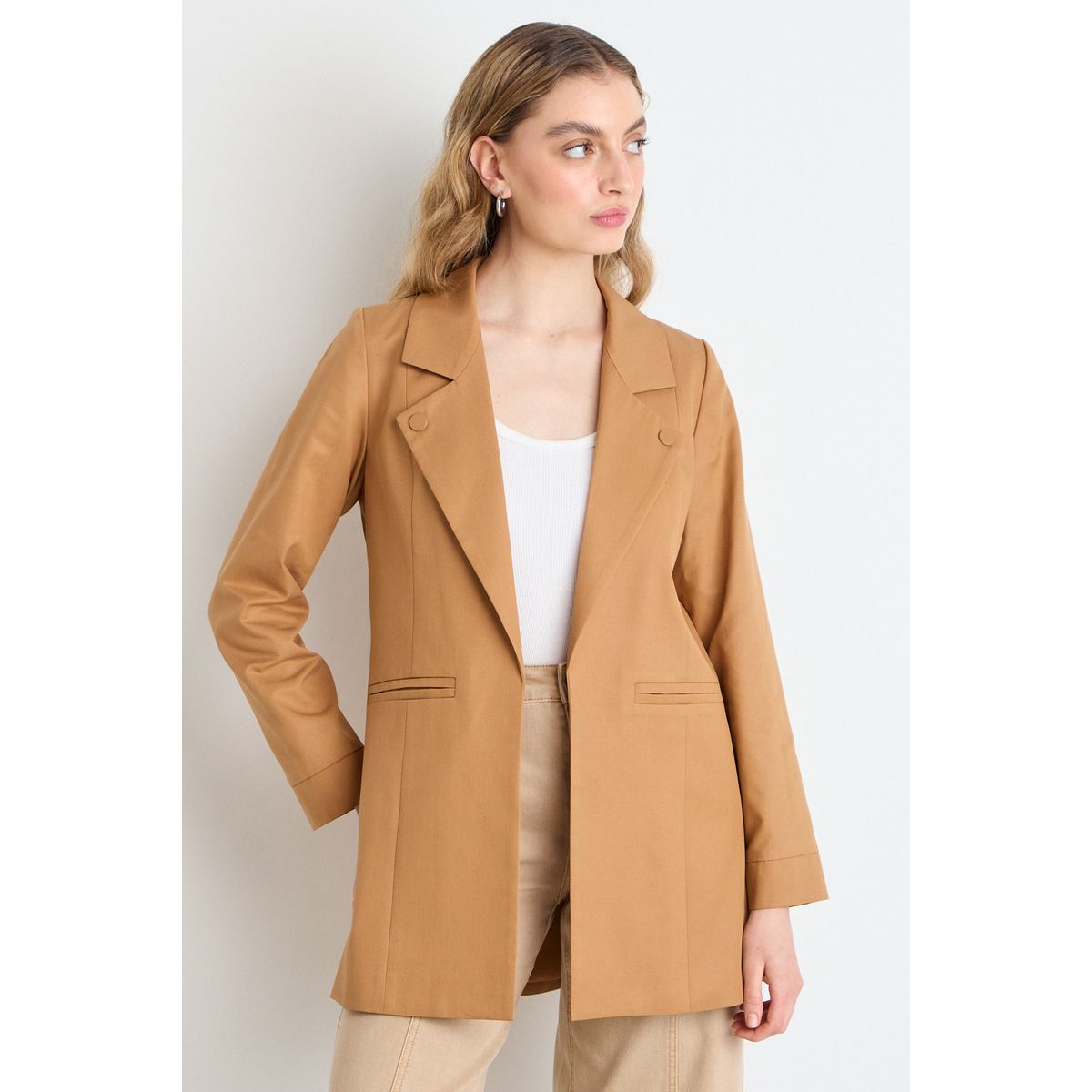 IO - Tapado Abierto Mujer Café IO