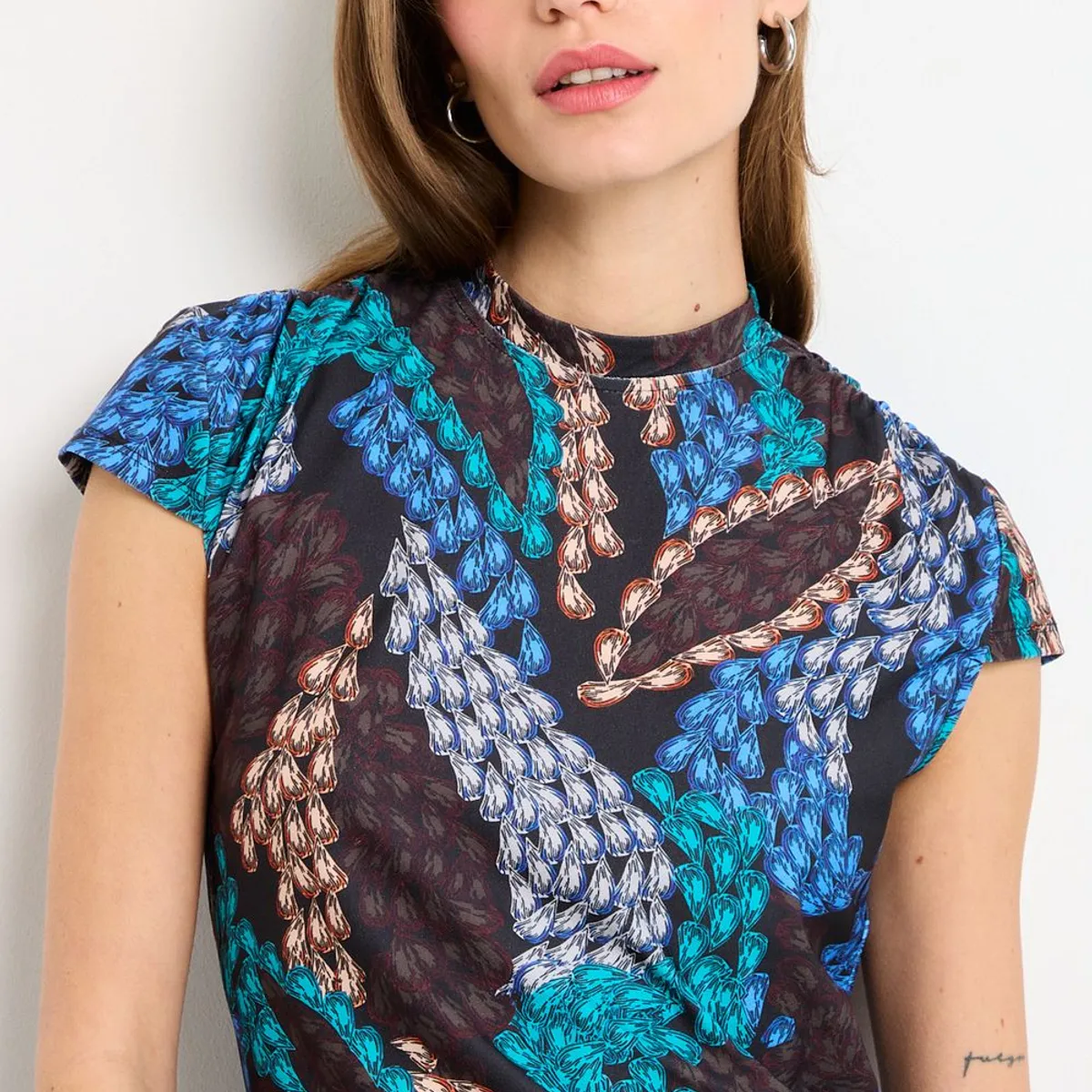 IO - Polera Manga Corta Mujer Negro IO