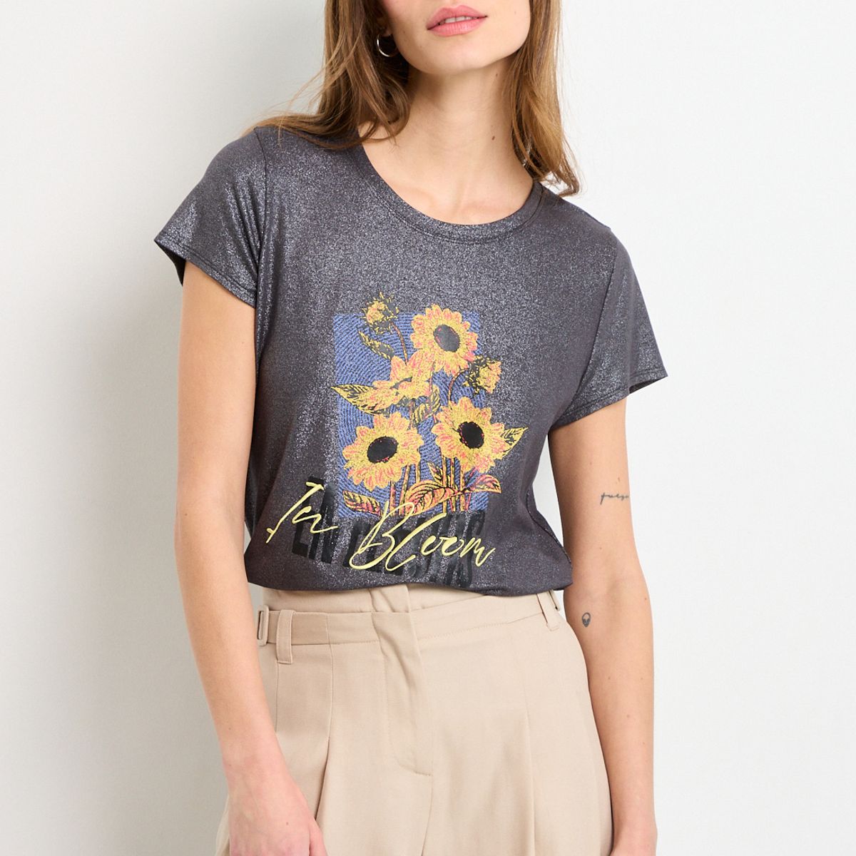 IO - Polera Manga Corta Mujer Gris IO