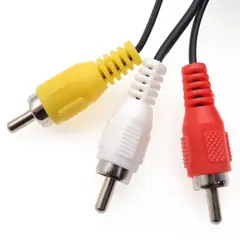 GENERICO - CABLE 3 RCA A 3 RCA 5 MTS. CONECTOR BAÑO ORO