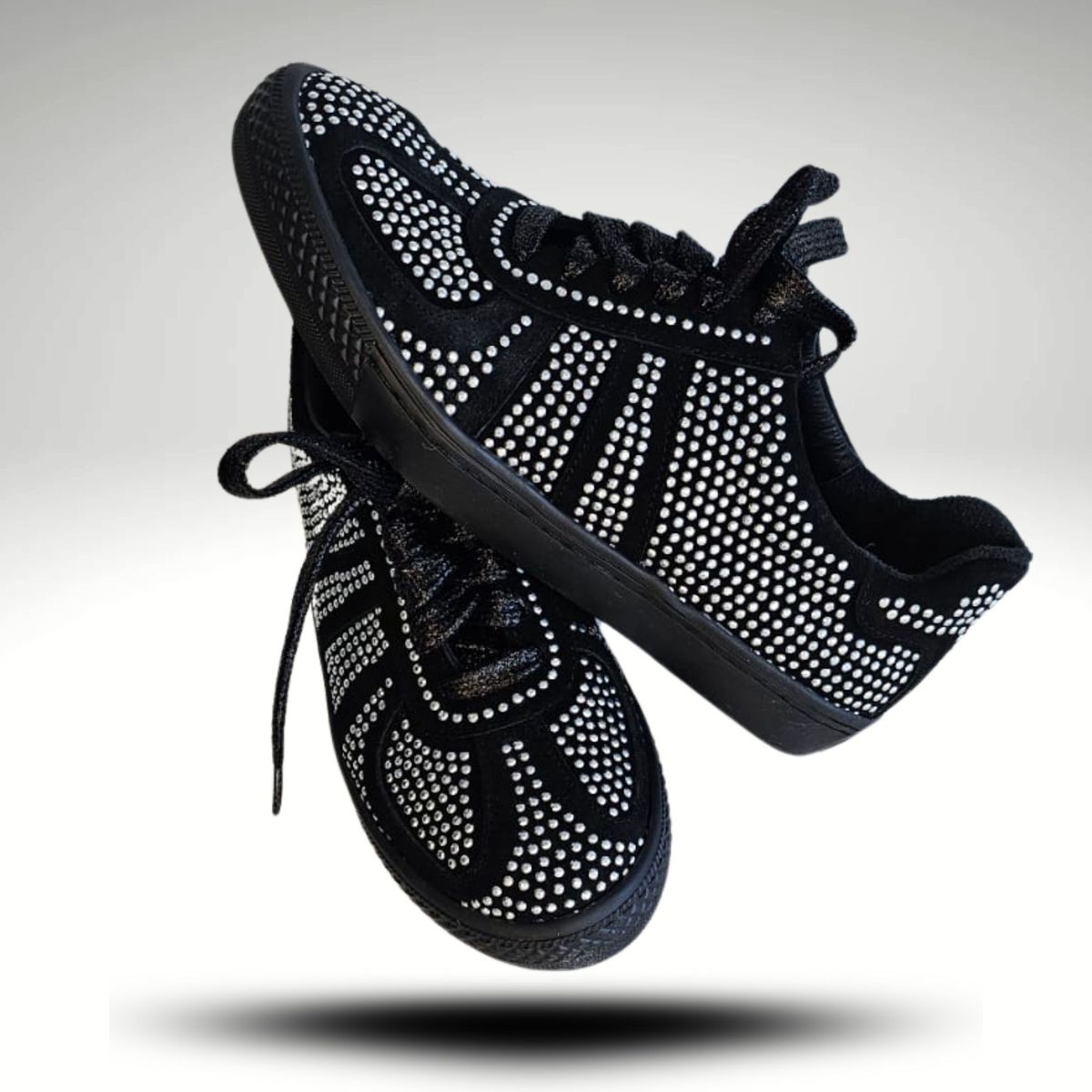 ANNY OUTFITS - Zapatilla Cristales Gamuza Florencia