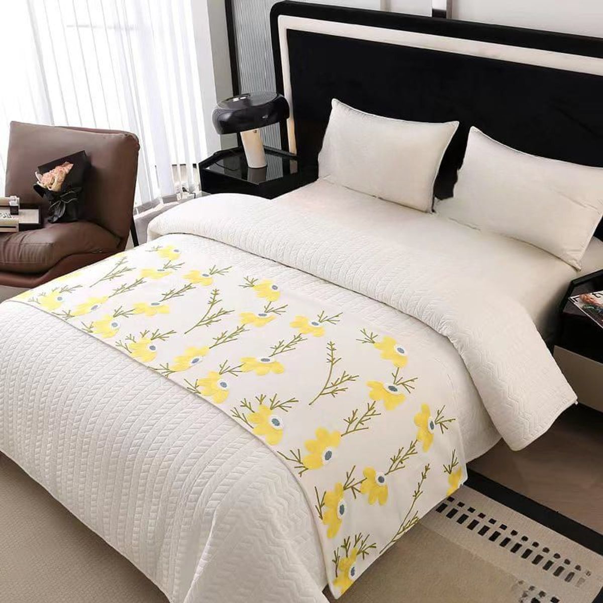 GENERICO - PIECERA DE CAMA BORDADA DECORATIVA 60X200 CM