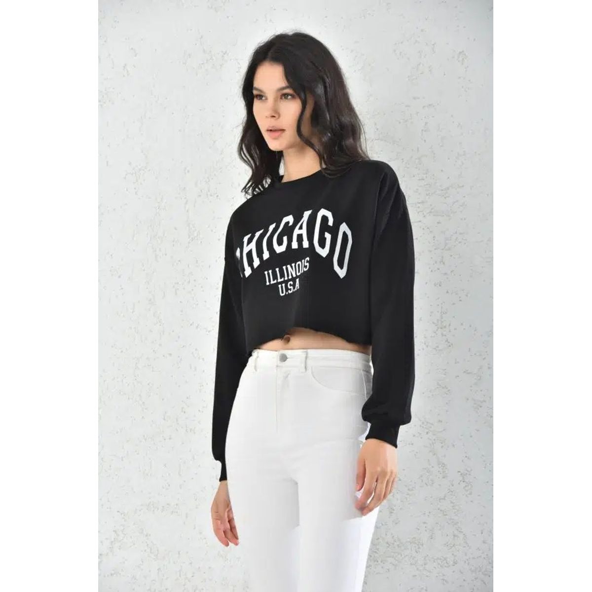 MROTTO - Poleron Crop Mujer Chicago Negro