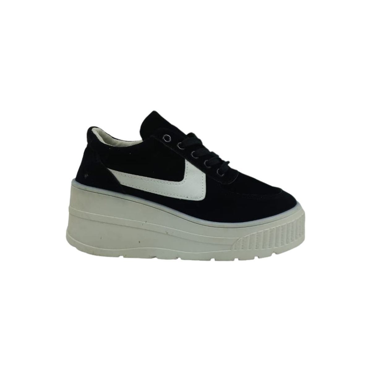 HERIEL - Zapatilla Negra Plataforma Mujer