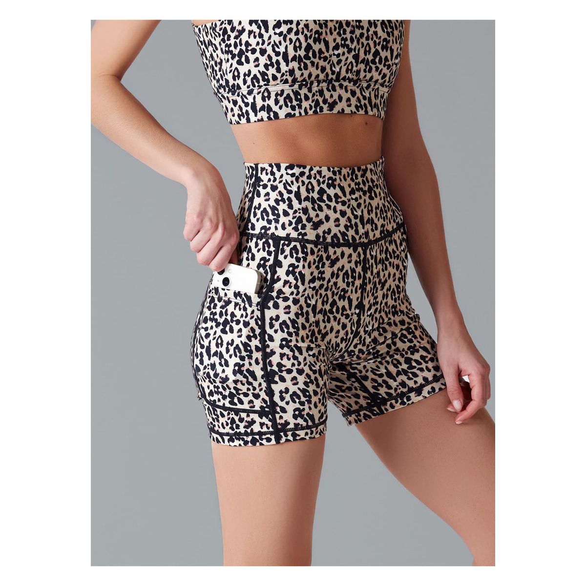 LOUNGE - Short Deportivo Mujer Animal Print Active