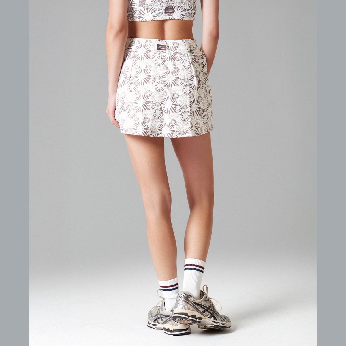LOUNGE - Falda Short Active LOUNGE