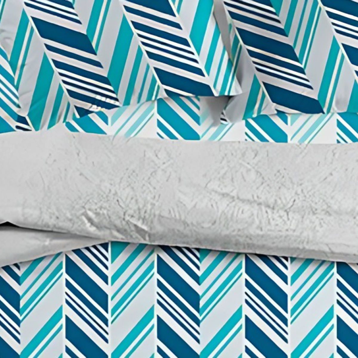 DORAL - Plumón Sherpa+ Sábana Microfibra de  Diagonales Azules Dormitorio