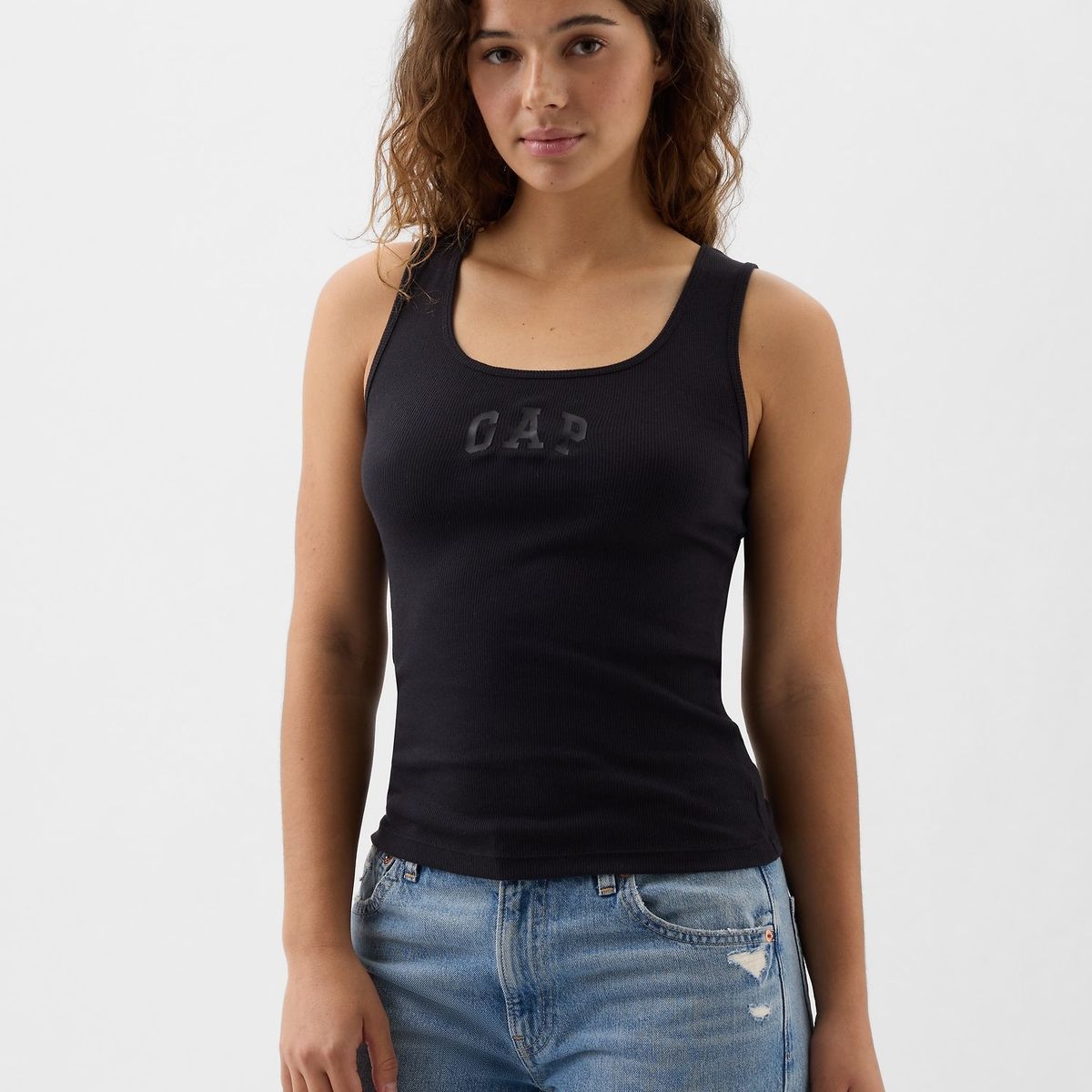 GAP - Polera Mujer Logo Boyfriend Sin Mangas Negro Gap