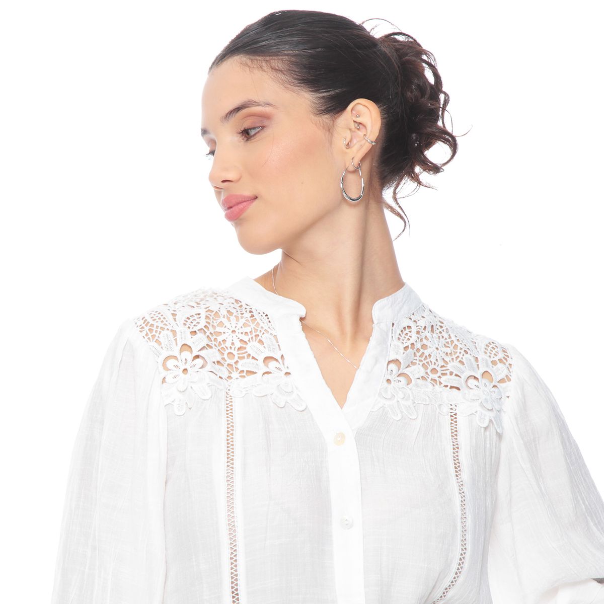 WADOS - BLUSA MANGA LARGA CON BRODERY EN DELANTERO Y ESPALDA ESCOTE V