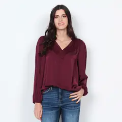WADOS - BLUSA MANGA LARGA SATINADA CON APLICACION ES ESCOTE ABOTONADA