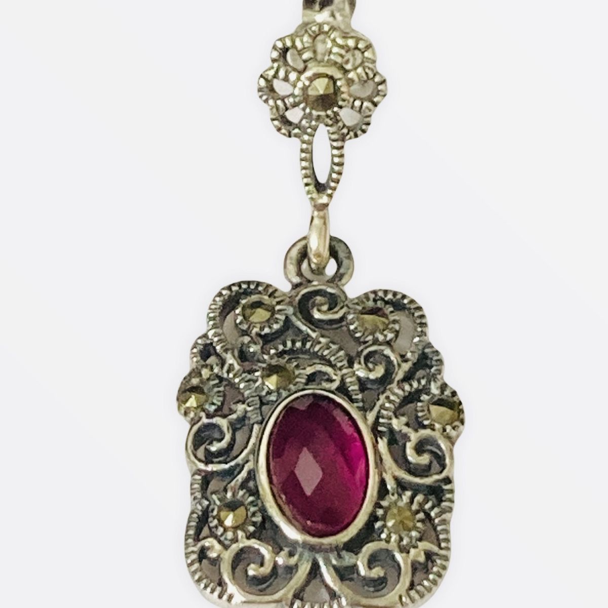 TAETHAI - Aros envejecidos plata 925 con Rubí natural