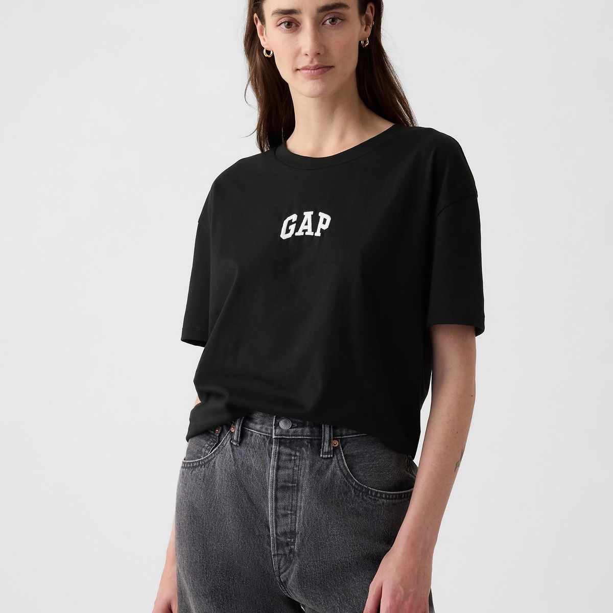 GAP - Polera Mujer Logo Manga Corta Negro Gap