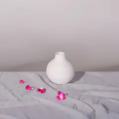 RE DECORA - Florero de Cerámica Blanco Cuello Chico