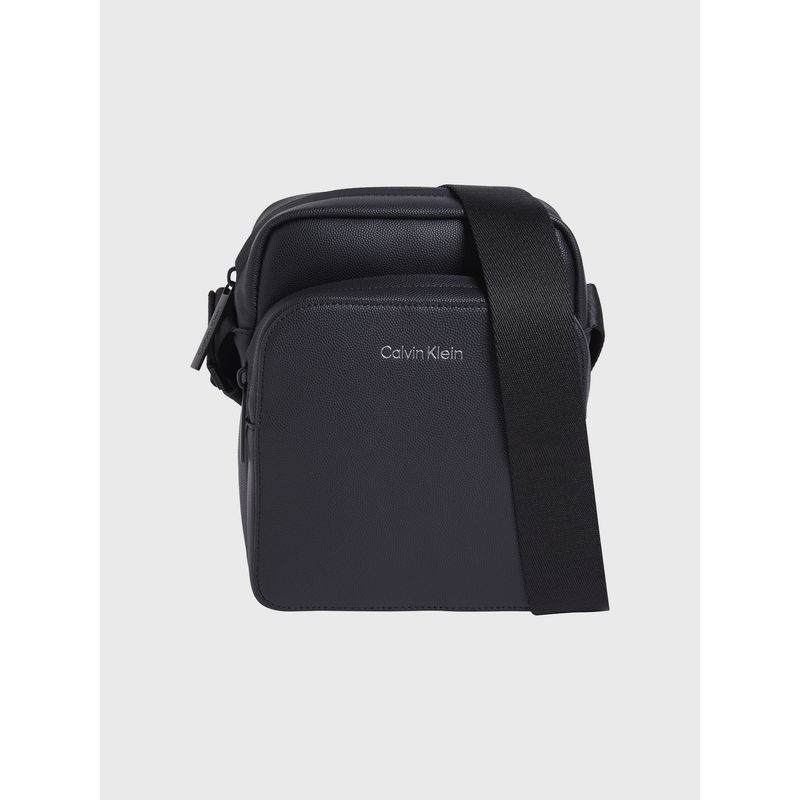 CALVIN KLEIN - Bolso Reporter Ck Must Negro Calvin Klein