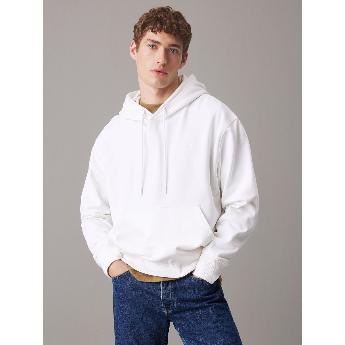 CALVIN KLEIN - Polerón con gorro y logo en la parte trasera Blanco Calvin Klein