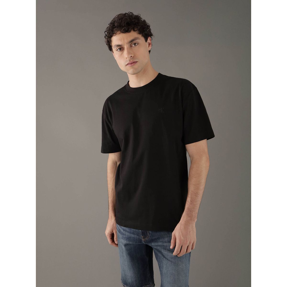CALVIN KLEIN - Polera suave con monograma en capas Negro Calvin Klein