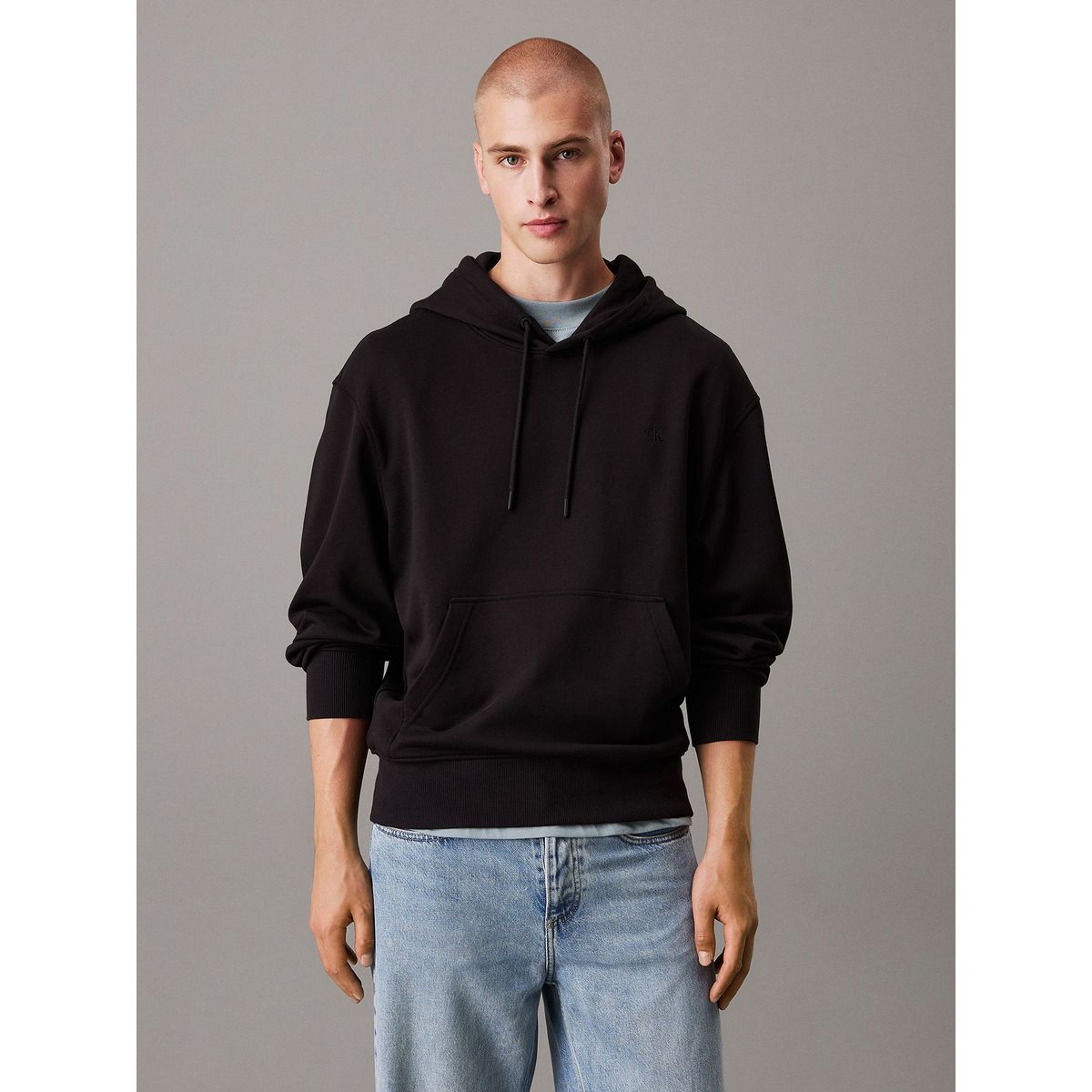 CALVIN KLEIN - Polerón con gorro y logo en la parte trasera Negro Calvin Klein