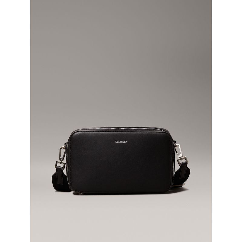 CALVIN KLEIN - Bolso Cruzado Ck Sleek Negro Calvin Klein
