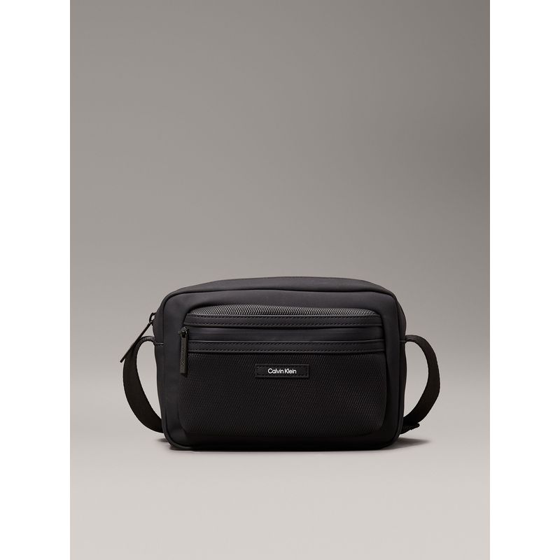 CALVIN KLEIN - Bolso Cruzado Ck Essential Negro Calvin Klein