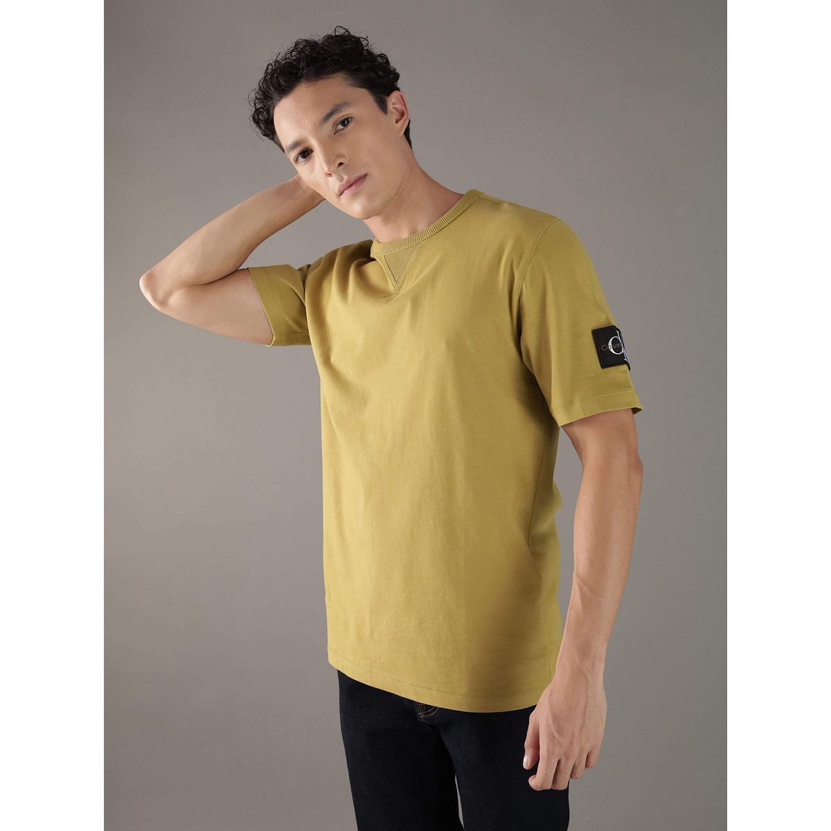 CALVIN KLEIN - Polera de algodón con insignia Verde Calvin Klein