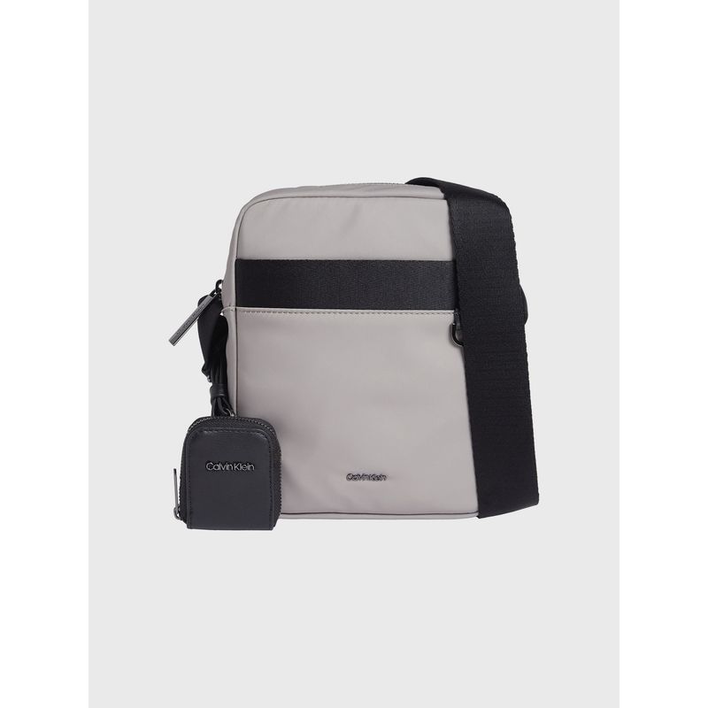CALVIN KLEIN - Bolso Reporter Nylon Beige Calvin Klein